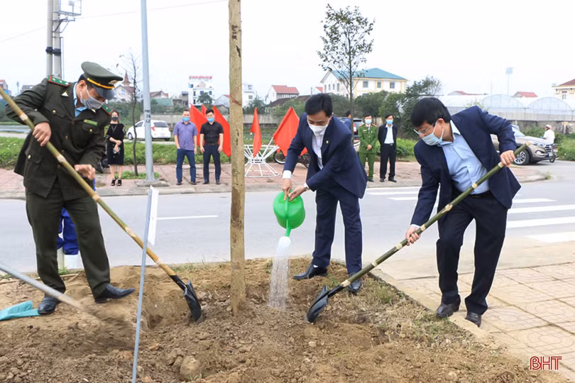 Các địa phương, đơn vị ở Hà Tĩnh phát động trồng cây đầu năm
