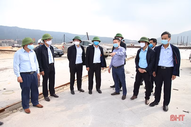 Các doanh nghiệp tại KKT Vũng Áng cần nỗ lực thực hiện tốt mục tiêu kép