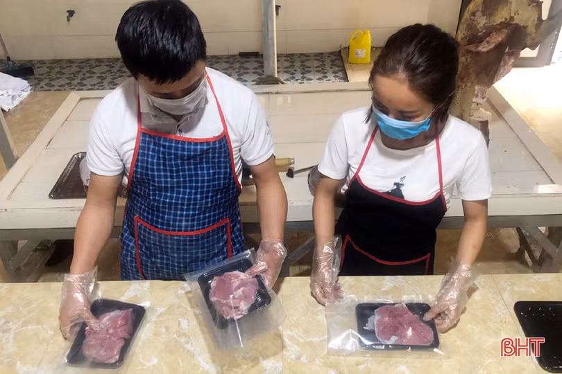 Thịt dê tươi Hương Sơn đạt chuẩn OCOP được hút chân không, đơn hàng tăng gấp đôi