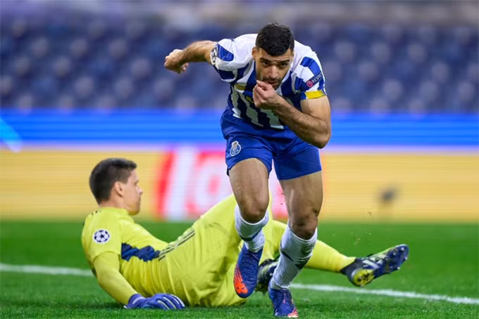 Kết quả Porto 2-1 Juventus: Trả giá bởi sai lầm của hàng thủ