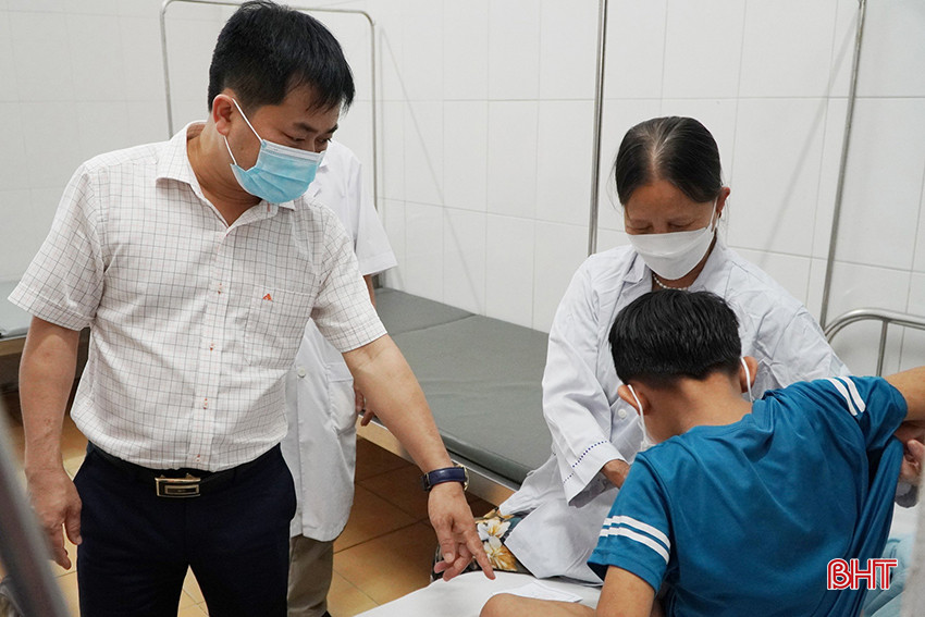 Bệnh nhân tại BV Đức Thọ.jpg