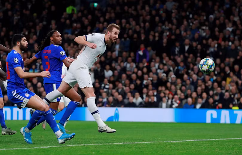 Thầy trò HLV Jose Mourinho ngược dòng thắng 4-2 ở Champions League