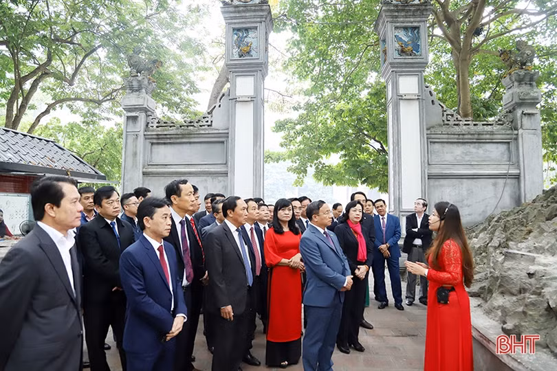 Lãnh đạo TP Hà Nội – Hà Tĩnh chia sẻ kinh nghiệm, hợp tác cùng phát triển