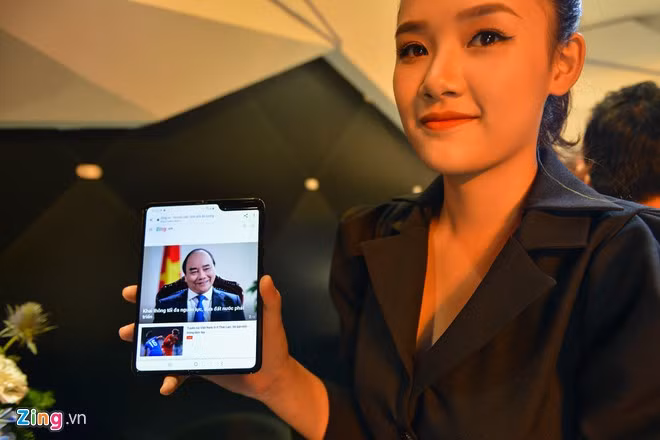 Samsung Galaxy Fold giá 50 triệu tại Việt Nam
