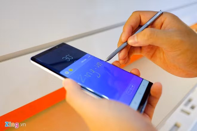 Galaxy Note9 và loạt smartphone giảm giá mạnh dịp Black Friday ảnh 1 Galaxy Note9 và loạt smartphone giảm giá mạnh dịp Black Friday