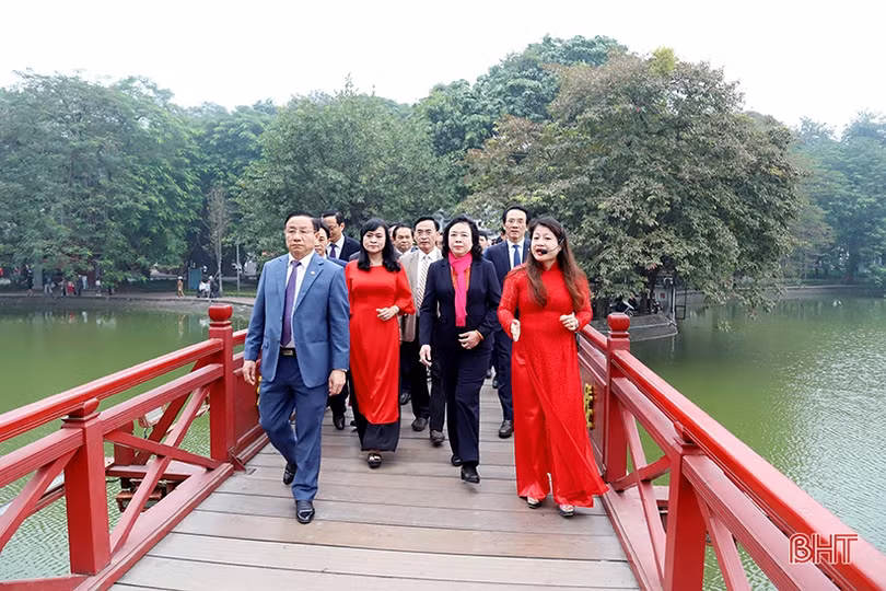 Lãnh đạo TP Hà Nội – Hà Tĩnh chia sẻ kinh nghiệm, hợp tác cùng phát triển