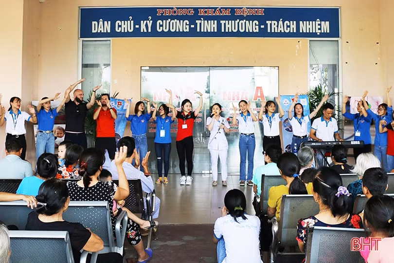 Trao gửi yêu thương