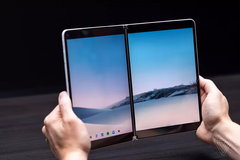 Microsoft ra mắt laptop 2 màn hình, mỏng kinh ngạc
