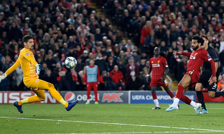 Barca ngược dòng may mắn trước Inter, Liverpool có 3 điểm