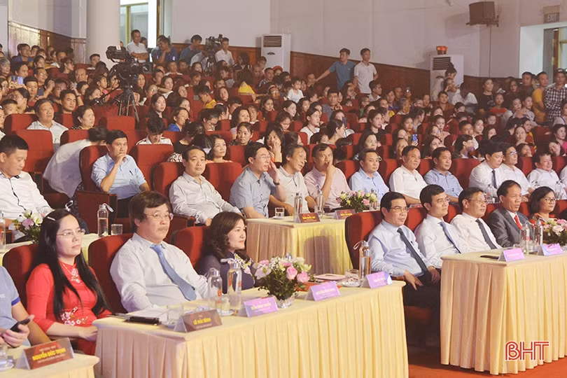 Đặc sắc đêm trao giải hội diễn văn nghệ các cơ sở giáo dục nghề nghiệp