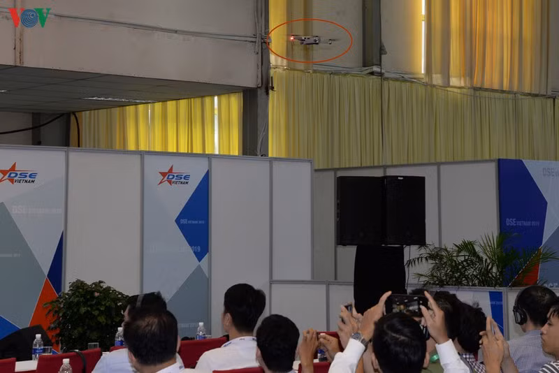Vũ khí hiện đại nước ngoài tại triển lãm quốc phòng - an ninh ở Hà Nội