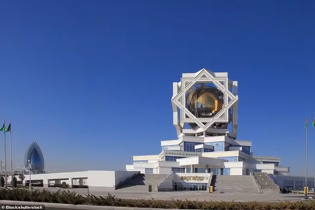 Điểm đến nào của Việt Nam nằm trong top 100 điểm đến của năm 2020?