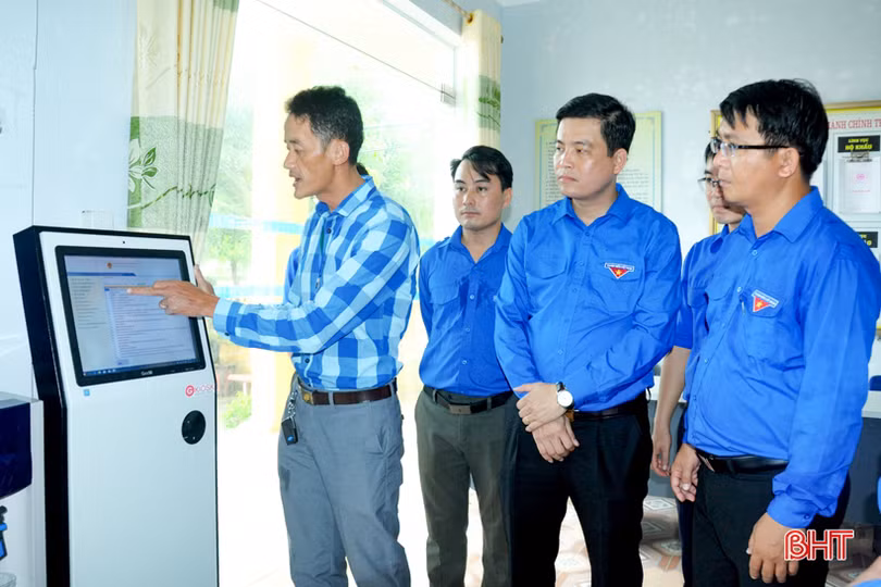 Tuổi trẻ Bình Định học hỏi kinh nghiệm xây dựng nông thôn mới tại Hà Tĩnh
