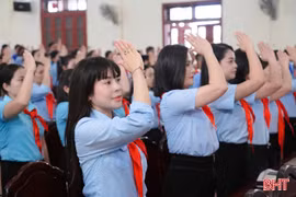 Tập huấn kỹ năng, nghiệp vụ cho gần 200 cán bộ Đoàn - Đội trường học 
