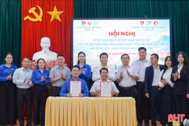 Tuổi trẻ Việt Nam đồng hành với thanh thiếu nhi vùng biên 