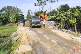 Người dân Đức Thọ tự nguyện hiến đất mở đường, làm đẹp cảnh quan