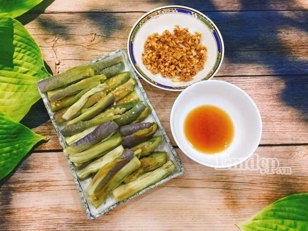 chua den 10 phut cho mon salad ca tim ngon tuyet dinh