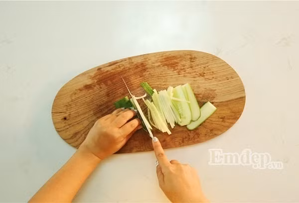gion mat mon nom tai heo dua chuot thom ngon chang kem ngoai hang