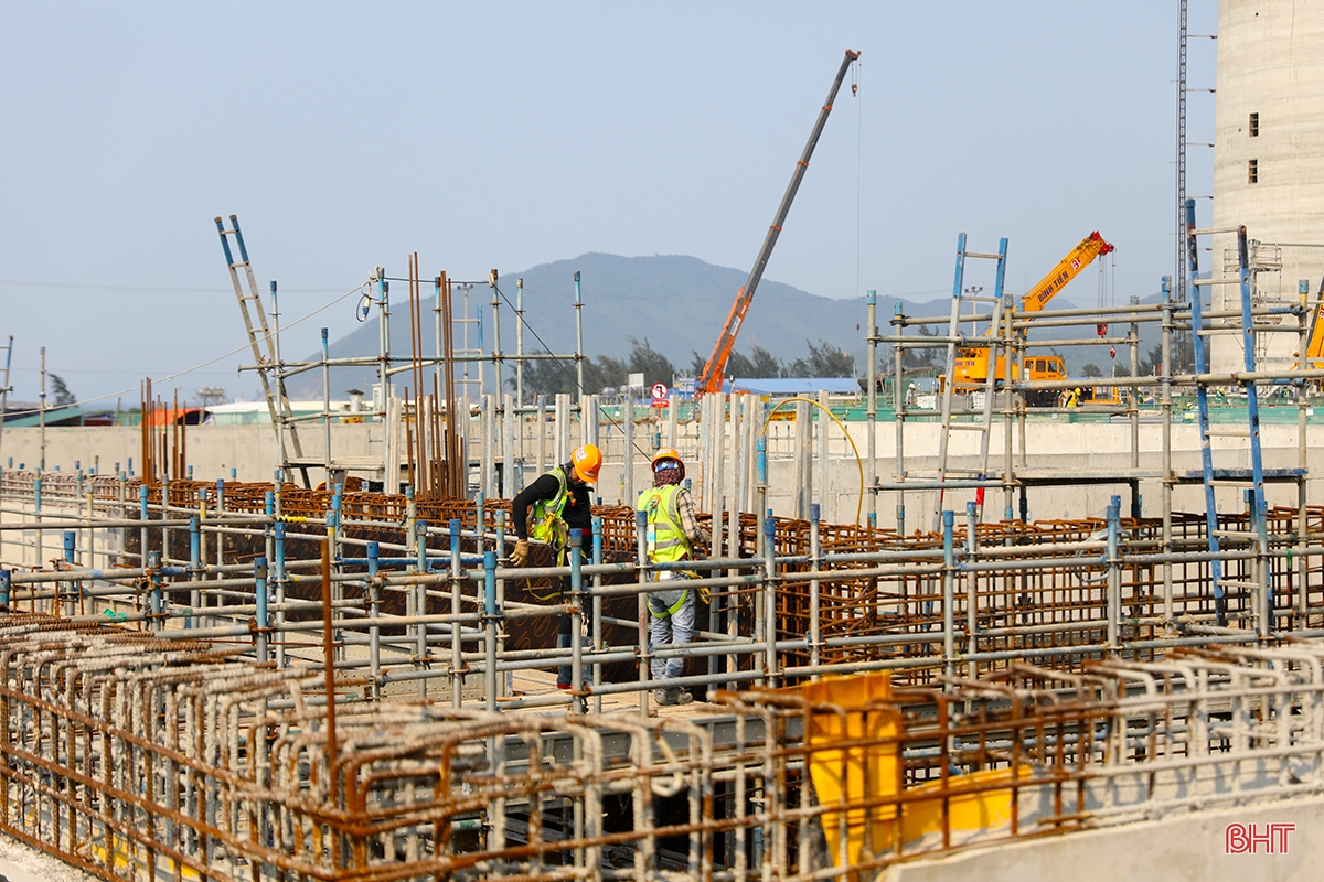 Cận cảnh công trường dự án Nhiệt điện Vũng Áng 2