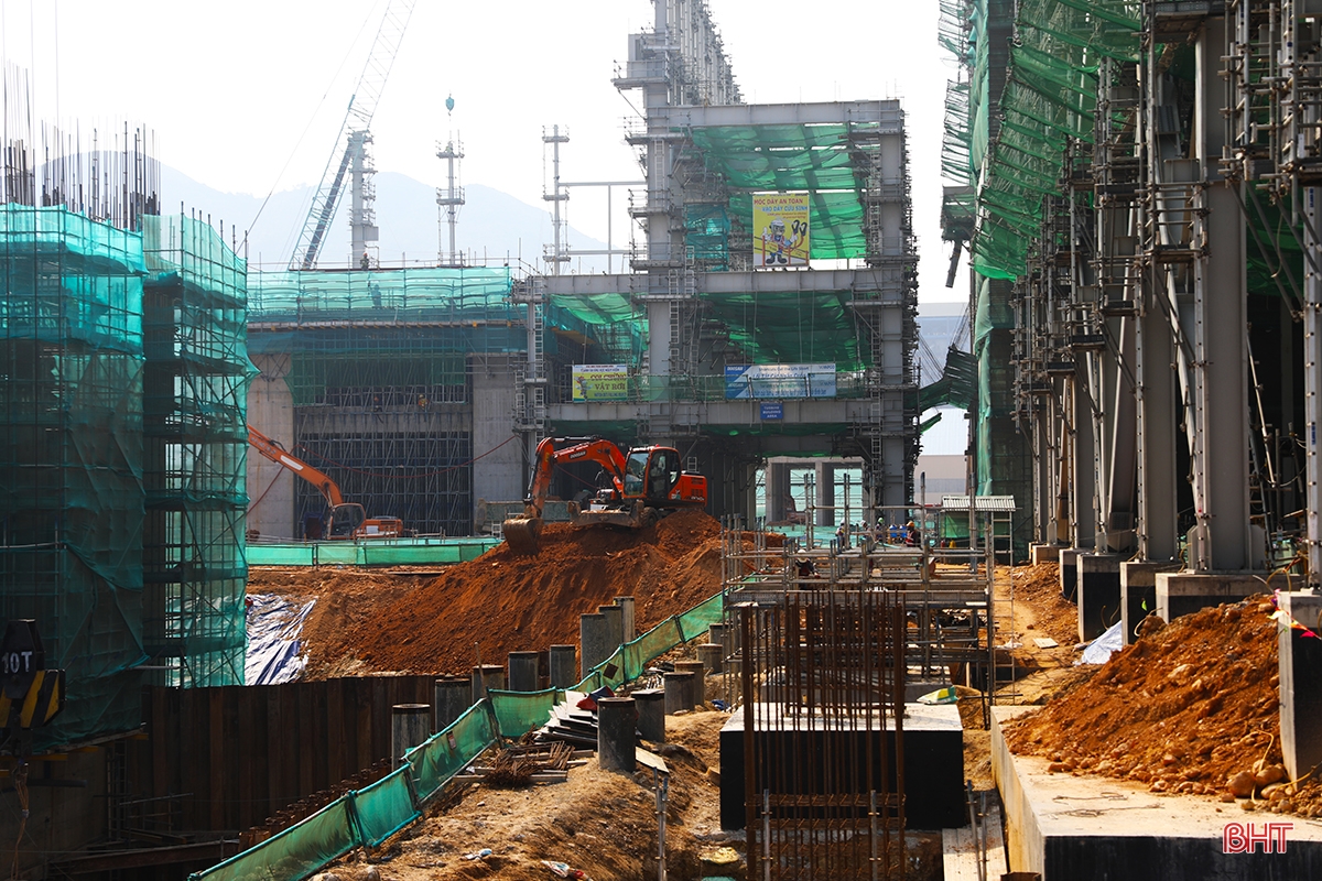 Cận cảnh công trường dự án Nhiệt điện Vũng Áng 2