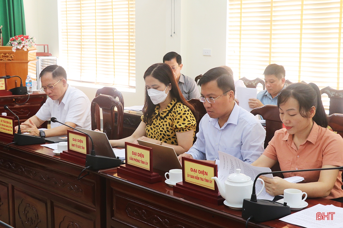 Đối thoại trực tiếp với công dân để kịp thời tháo gỡ vướng mắc, giải quyết vụ việc ngay từ cơ sở