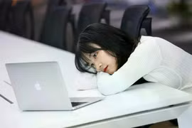 "Đại dịch" cô đơn