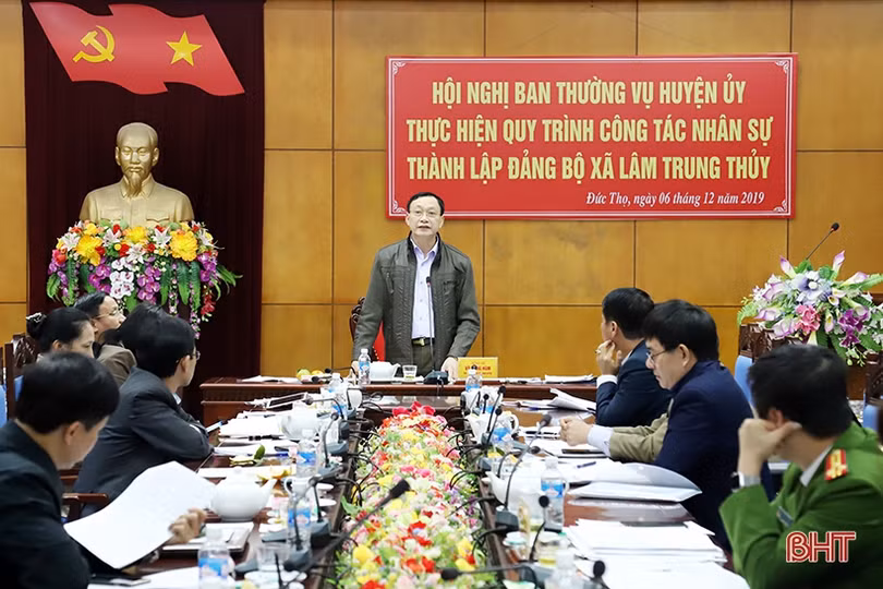 Đức Thọ thực hiện quy trình công tác nhân sự thành lập Đảng bộ xã Lâm Trung Thủy