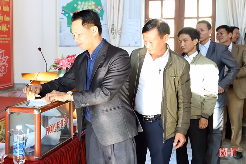 Đức Thọ thực hiện quy trình công tác nhân sự thành lập Đảng bộ xã Lâm Trung Thủy
