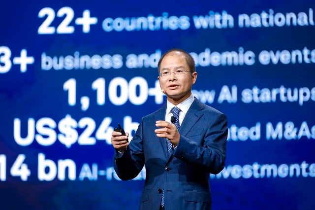 Bị Mỹ cấm đoán, Huawei bắt tay Nga phát triển hệ sinh thái AI