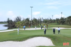 Giải golf Hiệp hội doanh nghiệp Hà Tĩnh: Sân chơi gắn kết, đồng hành an sinh