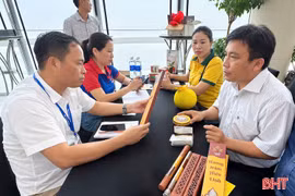  Hội chợ "mở lối", đơn hàng về với cơ sở công nghiệp nông thôn 