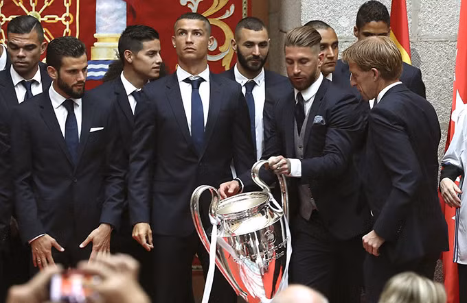 toan canh le an mung hoanh trang bac nhat cua real madrid