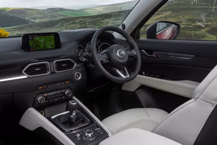 mazda cx 5 2017 chot gia 687 trieu dong