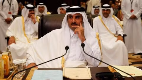 khung hoang qatar mau thuan chet nguoi trong long khoi arab