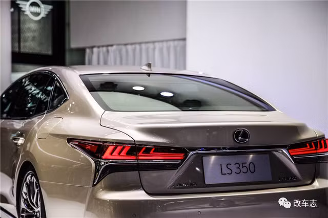 lexus trinh lang mau xe co lon hang sang gia re ls 350