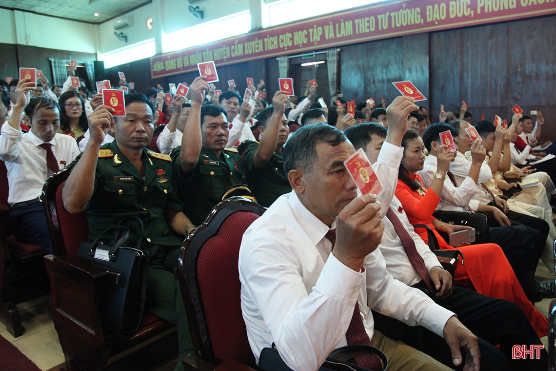 Sớm đưa Nghị quyết Đại hội Đảng bộ huyện Cẩm Xuyên nhiệm kỳ 2020 - 2025 vào cuộc sống