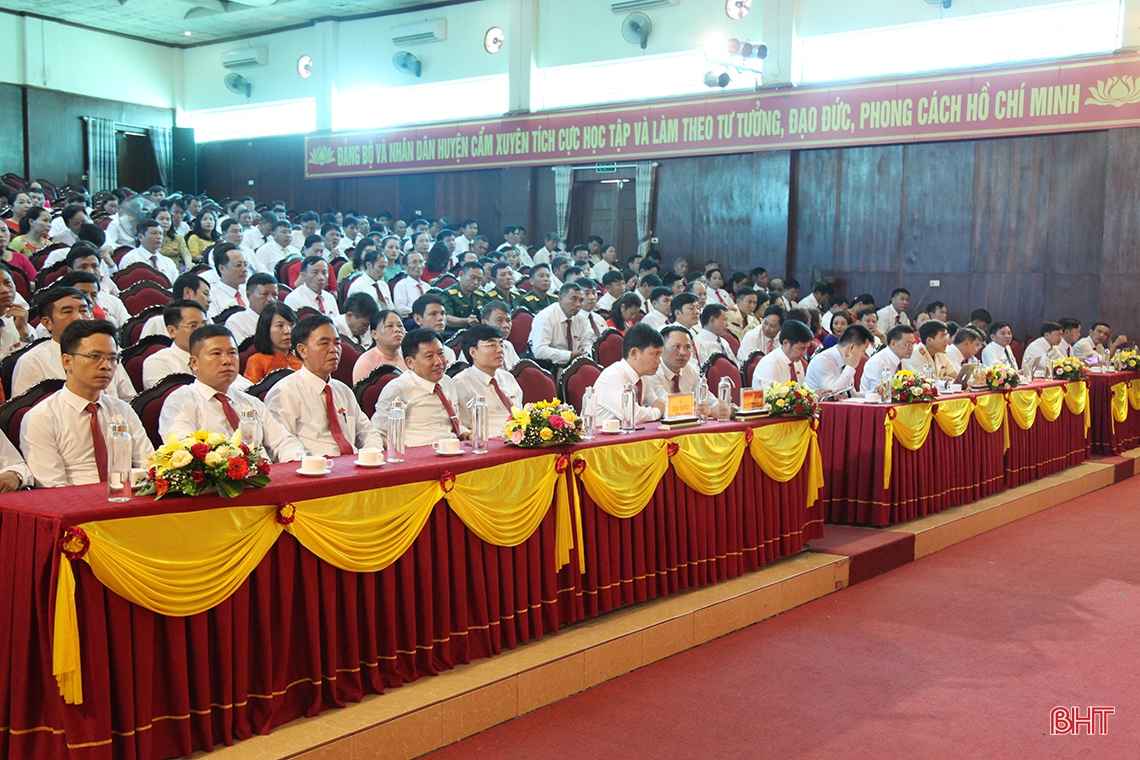 Sớm đưa Nghị quyết Đại hội Đảng bộ huyện Cẩm Xuyên nhiệm kỳ 2020 - 2025 vào cuộc sống