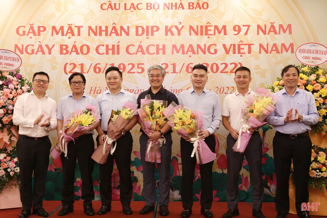 Mong các nhà báo quê hương Hà Tĩnh luôn đồng hành cùng sự phát triển của tỉnh nhà