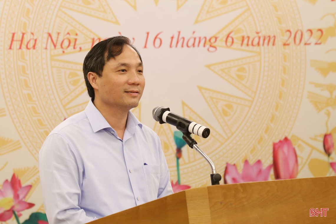 Mong các nhà báo quê hương Hà Tĩnh luôn đồng hành cùng sự phát triển của tỉnh nhà