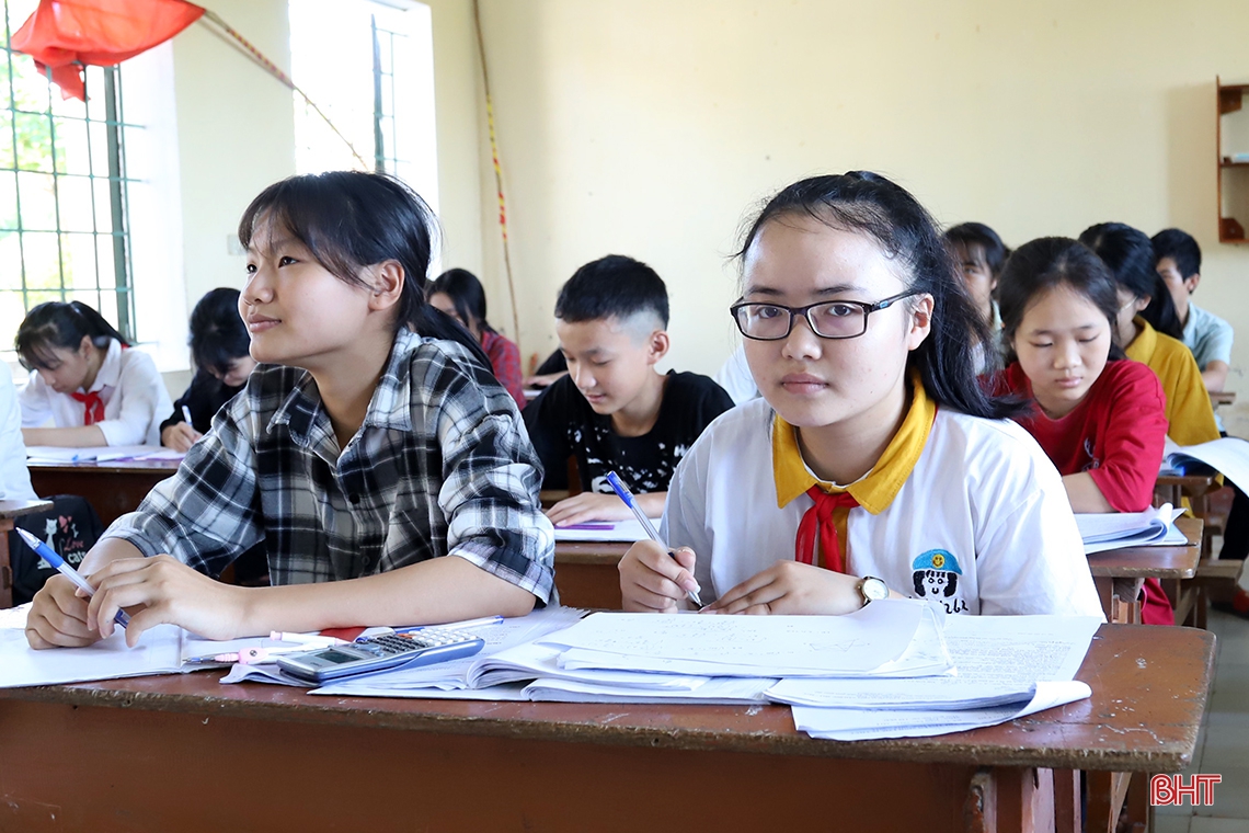 Học sinh nghèo Hà Tĩnh vượt gian khó chinh phục đỉnh cao tri thức
