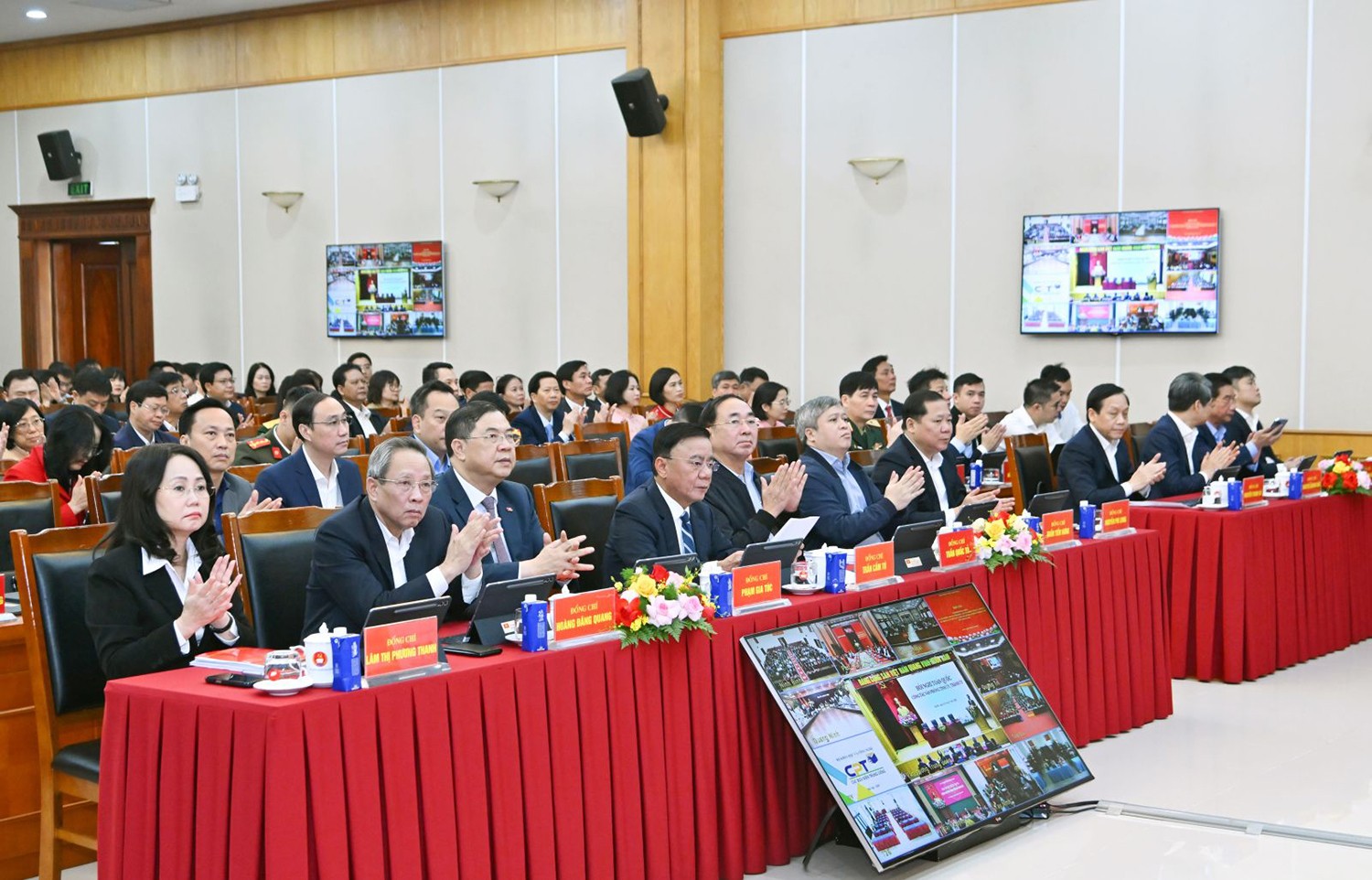 daibieu-1.jpg