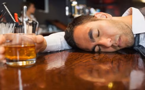 Bỏ ngay những thói quen xấu này để dạ dày không bị “phá hủy“