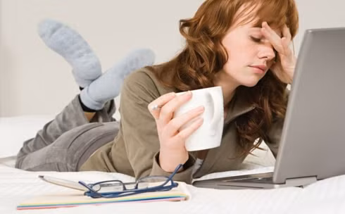 Bỏ ngay những thói quen xấu này để dạ dày không bị “phá hủy“