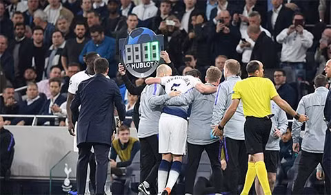 Thắng dễ trên sân Tottenham, Ajax rộng đường vào chung kết
