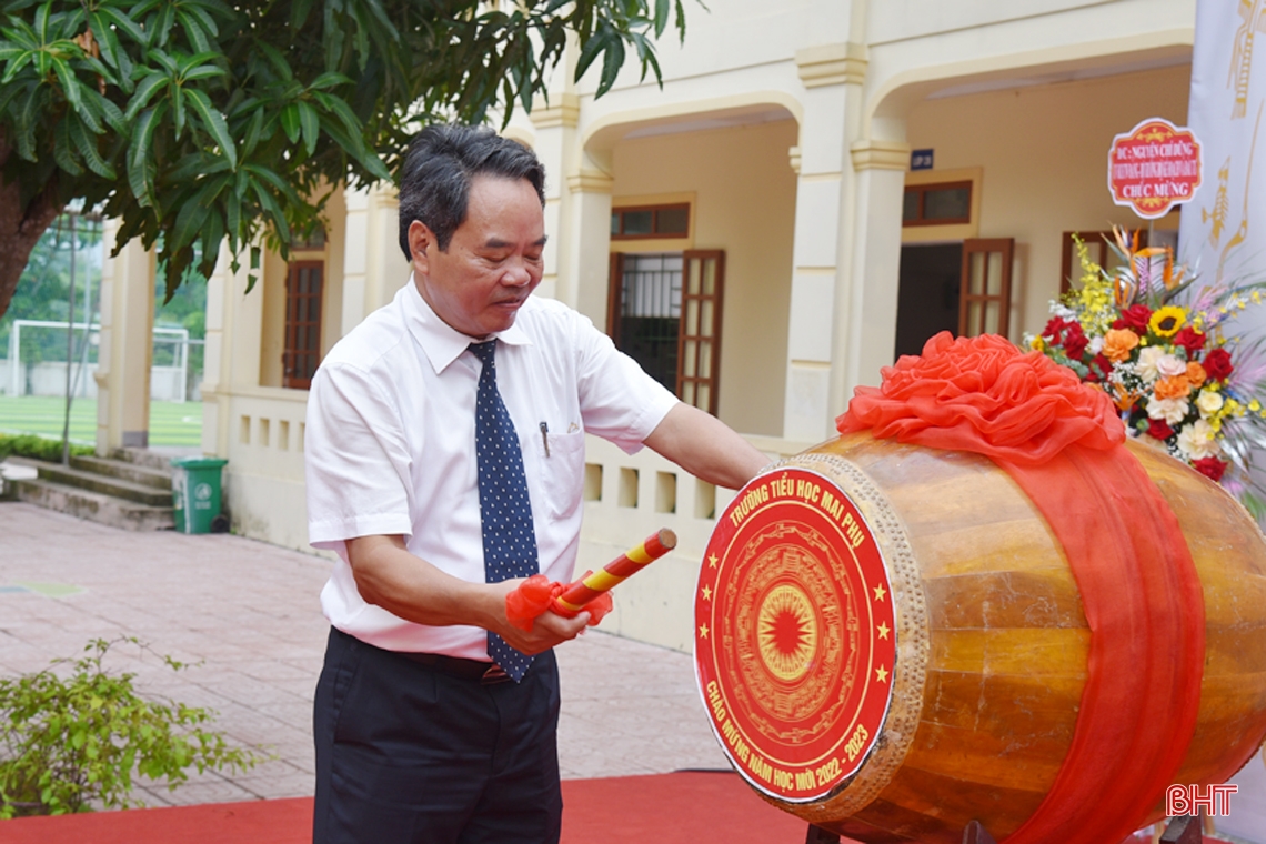 Lãnh đạo Hà Tĩnh chung vui lễ khai giảng năm học mới 2022 - 2023