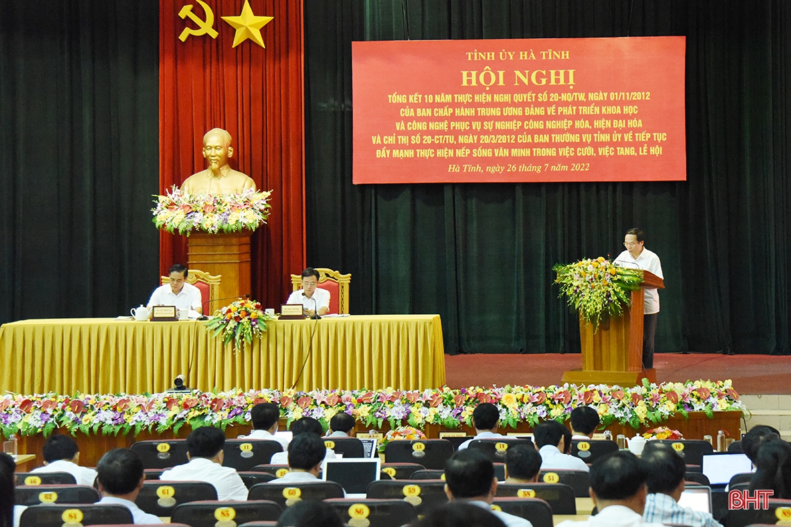 Tiếp tục triển khai hiệu quả các nghị quyết, chỉ thị về phát triển khoa học - công nghệ và thực hiện nếp sống văn minh