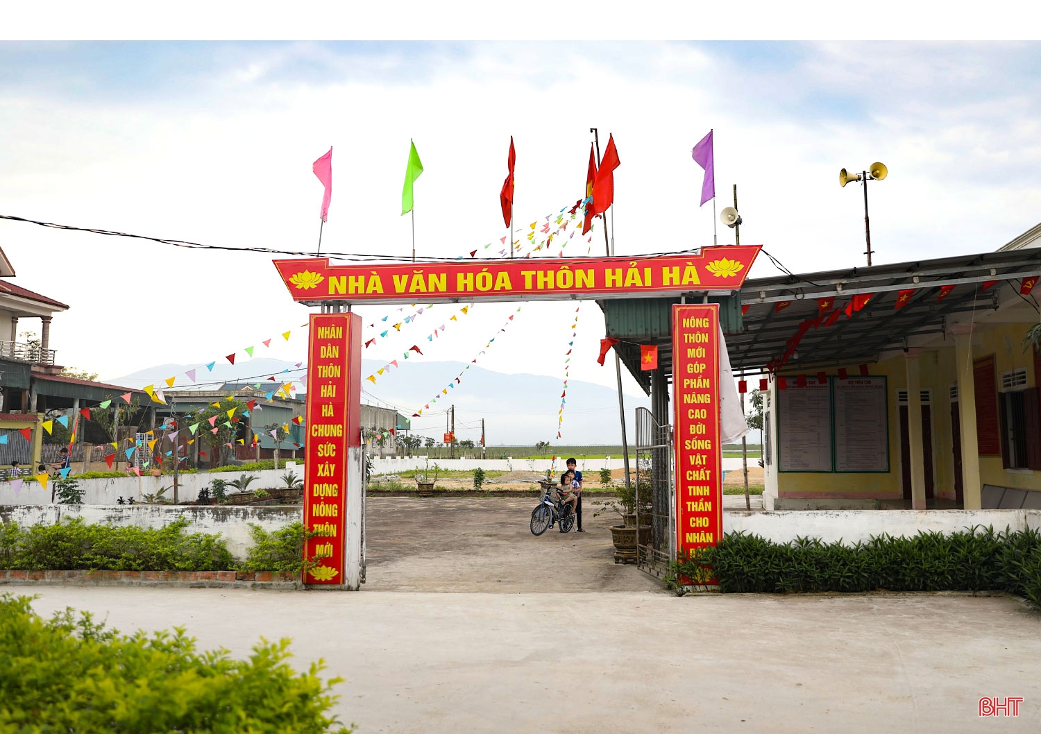 ­­­­­­­­­­­­­­­ Nữ trưởng thôn vùng giáo “thắp lửa” phong trào xây dựng nông thôn mới