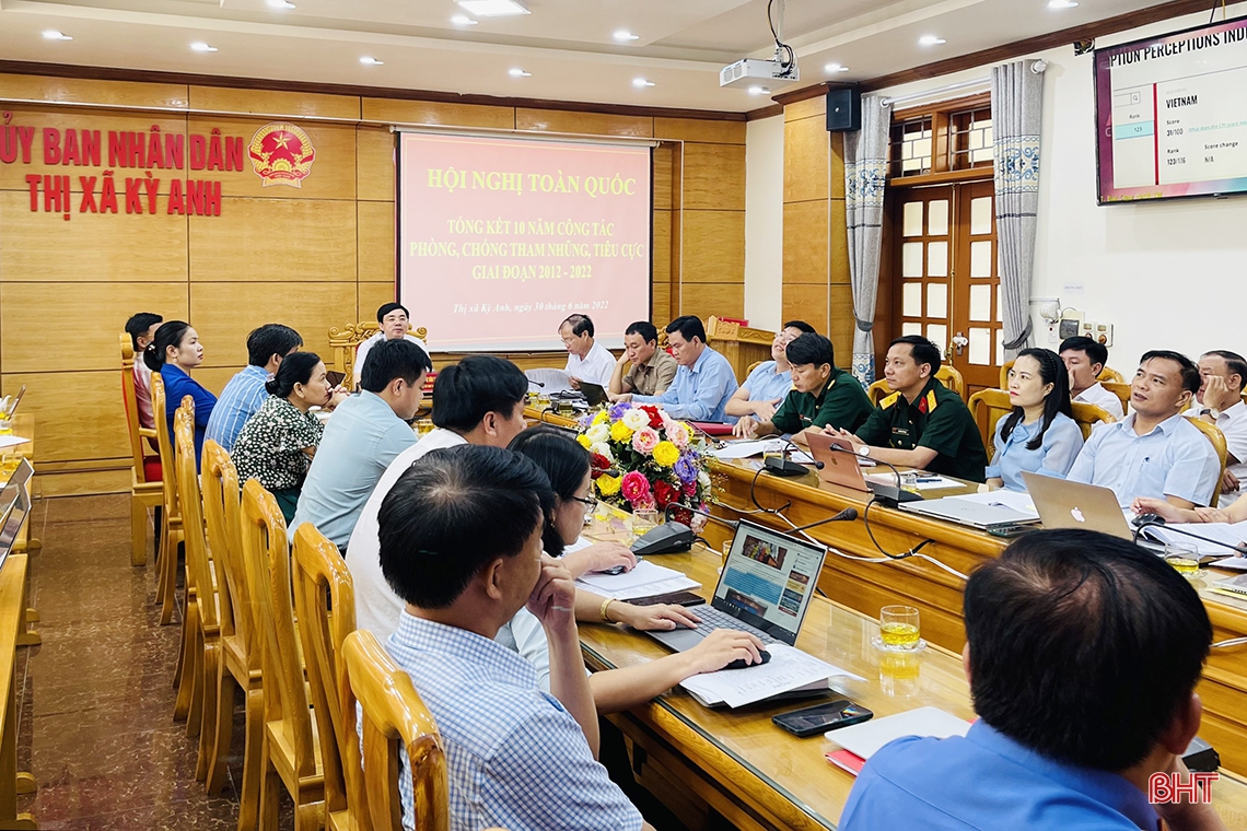 Phòng, chống tham nhũng, tiêu cực là một trong những nhiệm vụ đặc biệt quan trọng của công tác xây dựng, chỉnh đốn Đảng