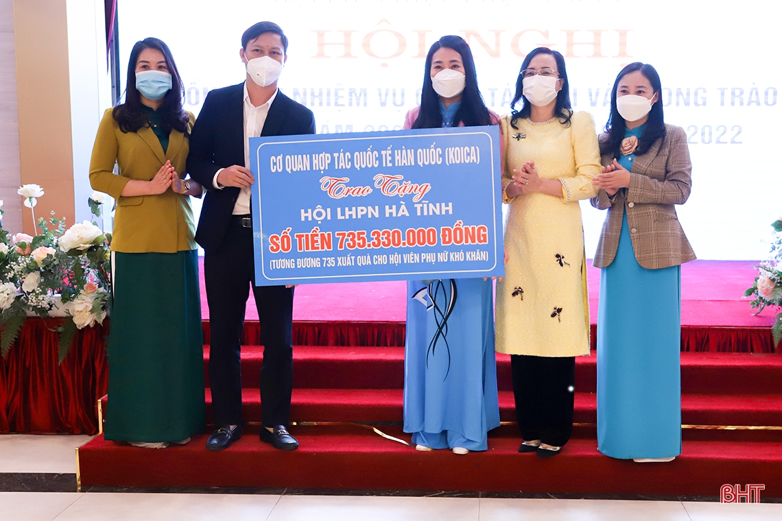 Bí thư Tỉnh ủy: Phụ nữ Hà Tĩnh phát huy vai trò rõ nét trong tạo dựng gia đình hạnh phúc, xây dựng nông thôn mới, đô thị văn minh