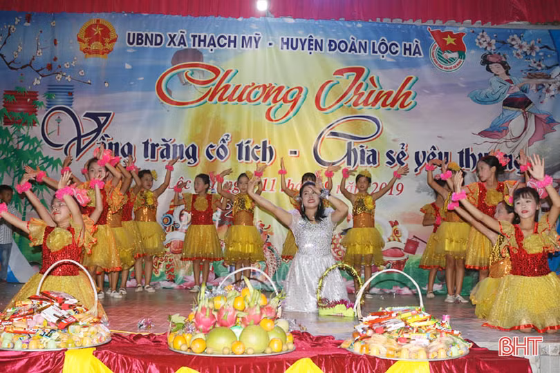Đêm hội trăng rằm - chia sẻ yêu thương khắp miền Hà Tĩnh